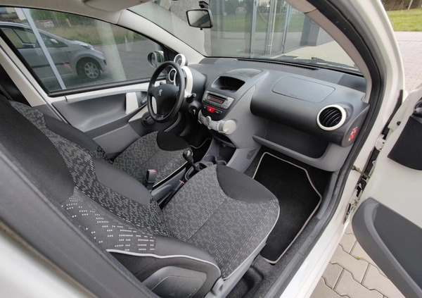 Peugeot 107 cena 13900 przebieg: 130000, rok produkcji 2012 z Łódź małe 436